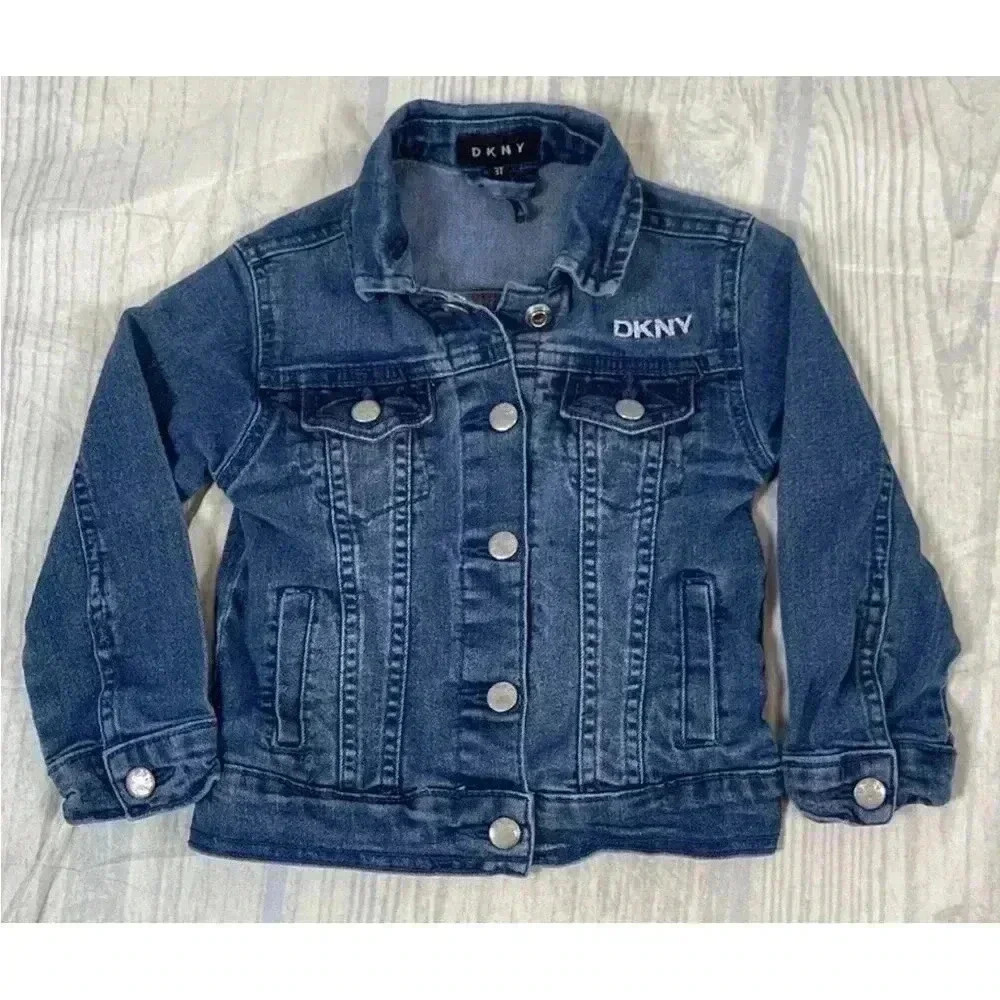DKNY Classic Blue Denim Jean Jacket Girls Size 3T kids Logo Patch On Back cute